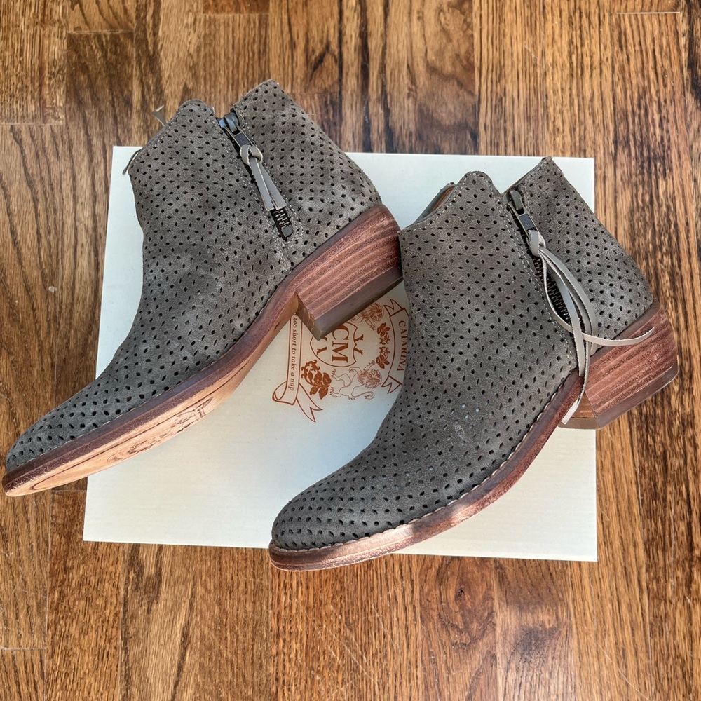 Sundance Natural Elements Boots, size 38, color Elephant, Leather - Picture 2 of 13